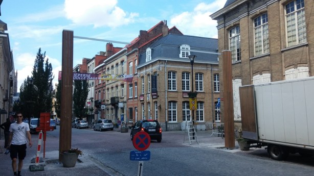 “De HemelpOOrt”: Ieperse kunst met een knipoog naar de&nbsp;hemel