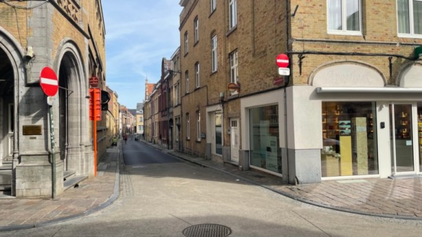 Verkeershinder door werken Lange Meersstraat,  Sint-Niklaasstraat, Beluikstraat en Surmont de Volsberghestraat