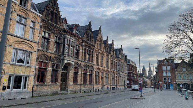 VRT-sportjournalist Karl Vannieuwkerke verkoopt zijn herenhuis op het&nbsp;Colaertplein