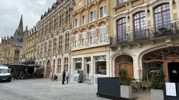Met Charbon en ’t Zweerd krijgt Grote Markt van Ieper dubbele&nbsp;horecaboost