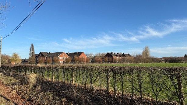 Defensie wil terug naar Ieper: brand in opvangcentrum versnelt discussie over toekomst voormalige kazerne