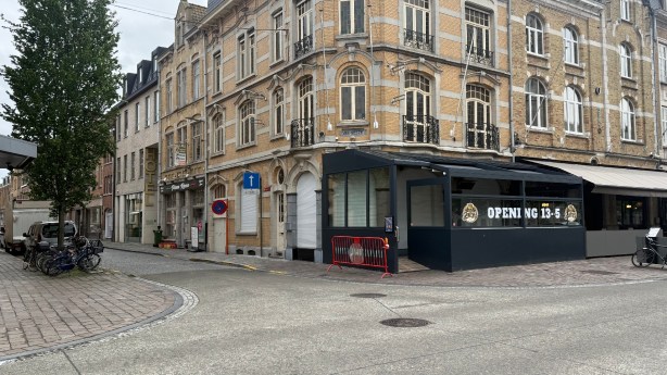 Nieuwe burgerzaak Jeffry’s opent op Grote Markt in Ieper: focus op huisgemaakte burgers en&nbsp;fingerfood