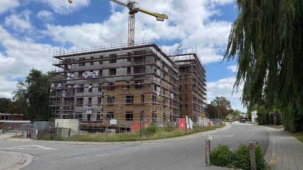Nieuw woonproject in De Kerselaar bereikt hoogste punt: 50 appartementen in aanbouw